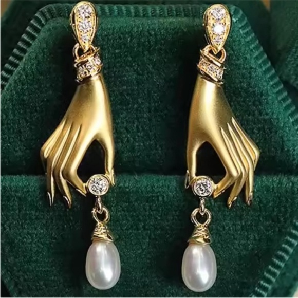 ANTHROPOLOGIE Golden Hand of God High Gloss crystal pearl earrings - Picture 3 of 9